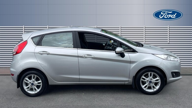 Ford Fiesta 1.0 EcoBoost Zetec 5dr Petrol Hatchback